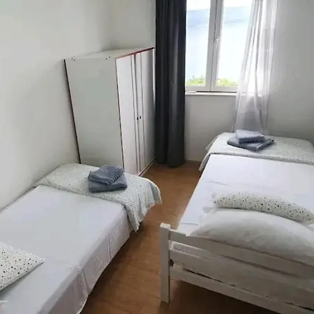 The Olive Tree Apartment Jesenice (Split-Dalmatia)